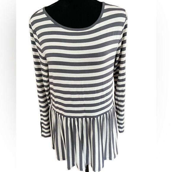 MATILDA JANE Lets Connect gray/white striped top SIZE small - Picture 5 of 9